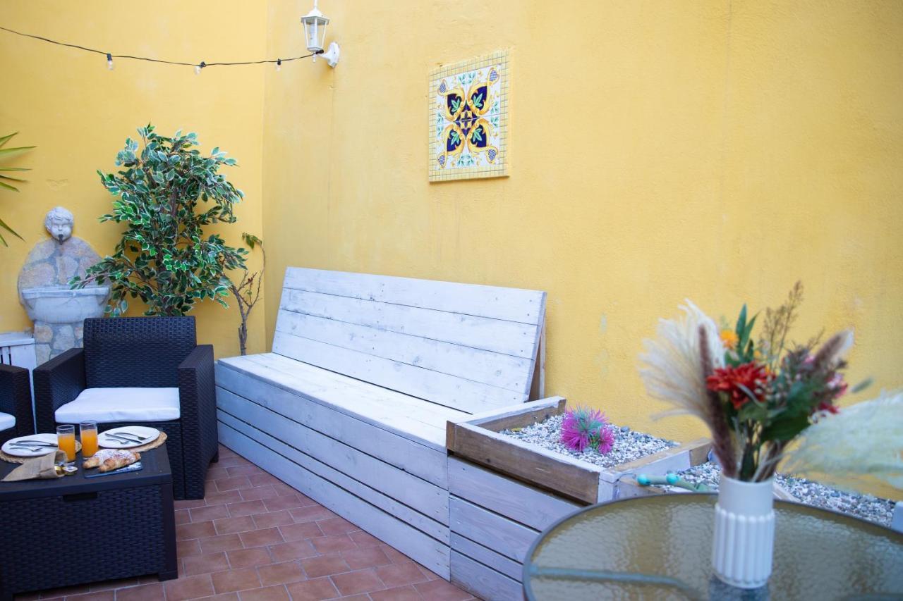 Quisì - Centro Bed & Breakfast *